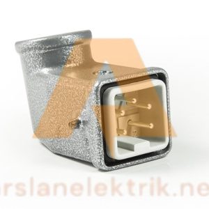 Emas EBM05FU10 Metal 5 Kontak Uzatma Tipi Fiş 10A Yandan Girişli Çok Kontaklı ; 5 Kontaklı Çoklu Fiş ve Prizler